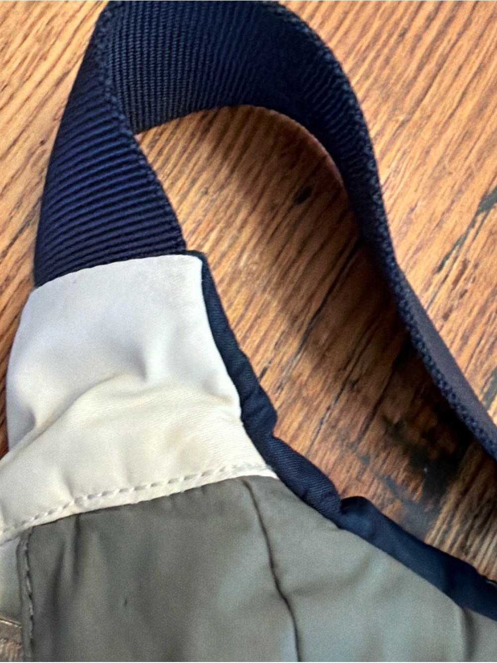 Lululemon 3 Tone Sling Bag Belt Bag Nylon Hiking Traveling Purse Everyday - Picture 7 of 15